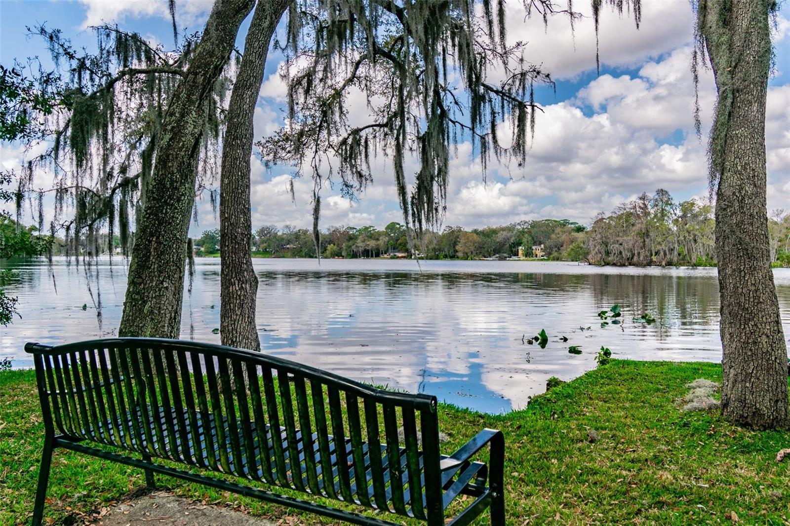 Listing photo id 84 for 414 Joyce Avenue