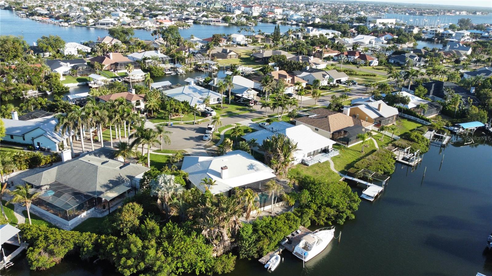 Image 7 of 88 For 6612 Blackfin Way