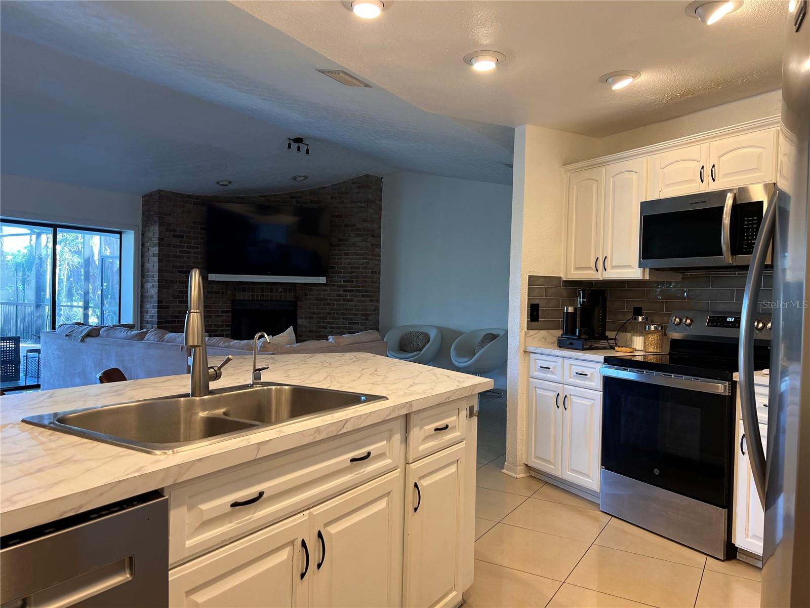 Image 87 of 88 For 6612 Blackfin Way