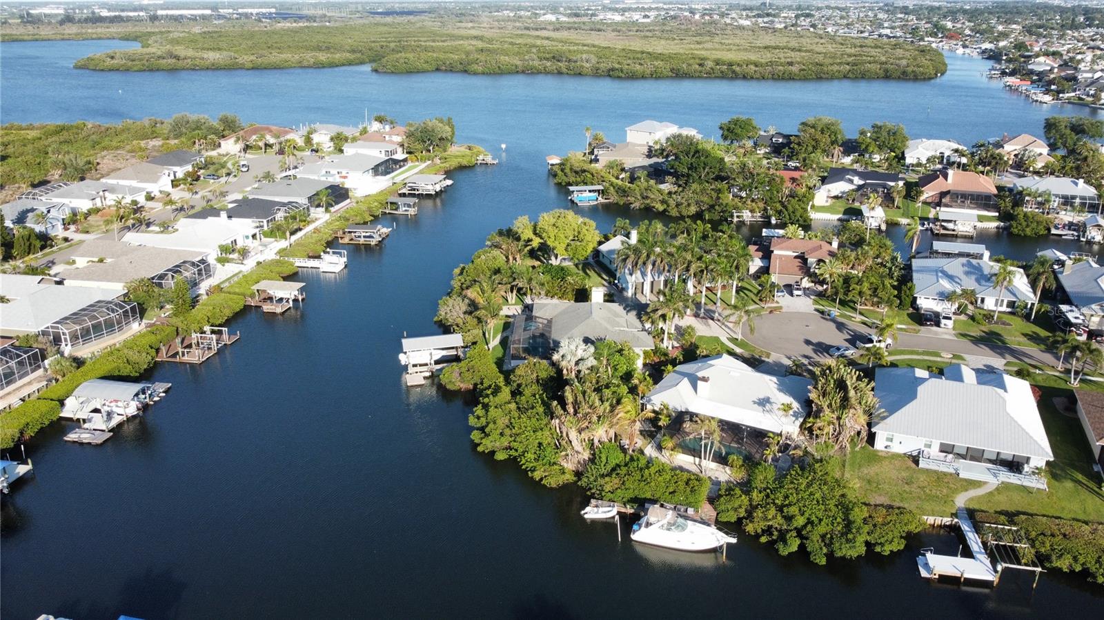 Image 9 of 88 For 6612 Blackfin Way