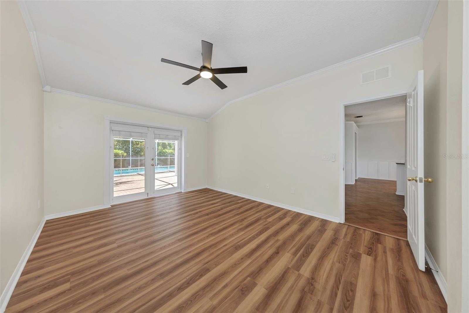 Image 14 of 32 For 15002 Rocky Ledge Drive