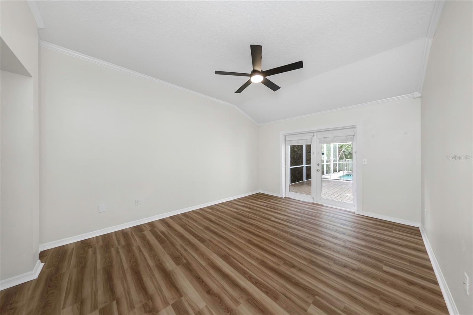 Image 15 of 32 For 15002 Rocky Ledge Drive