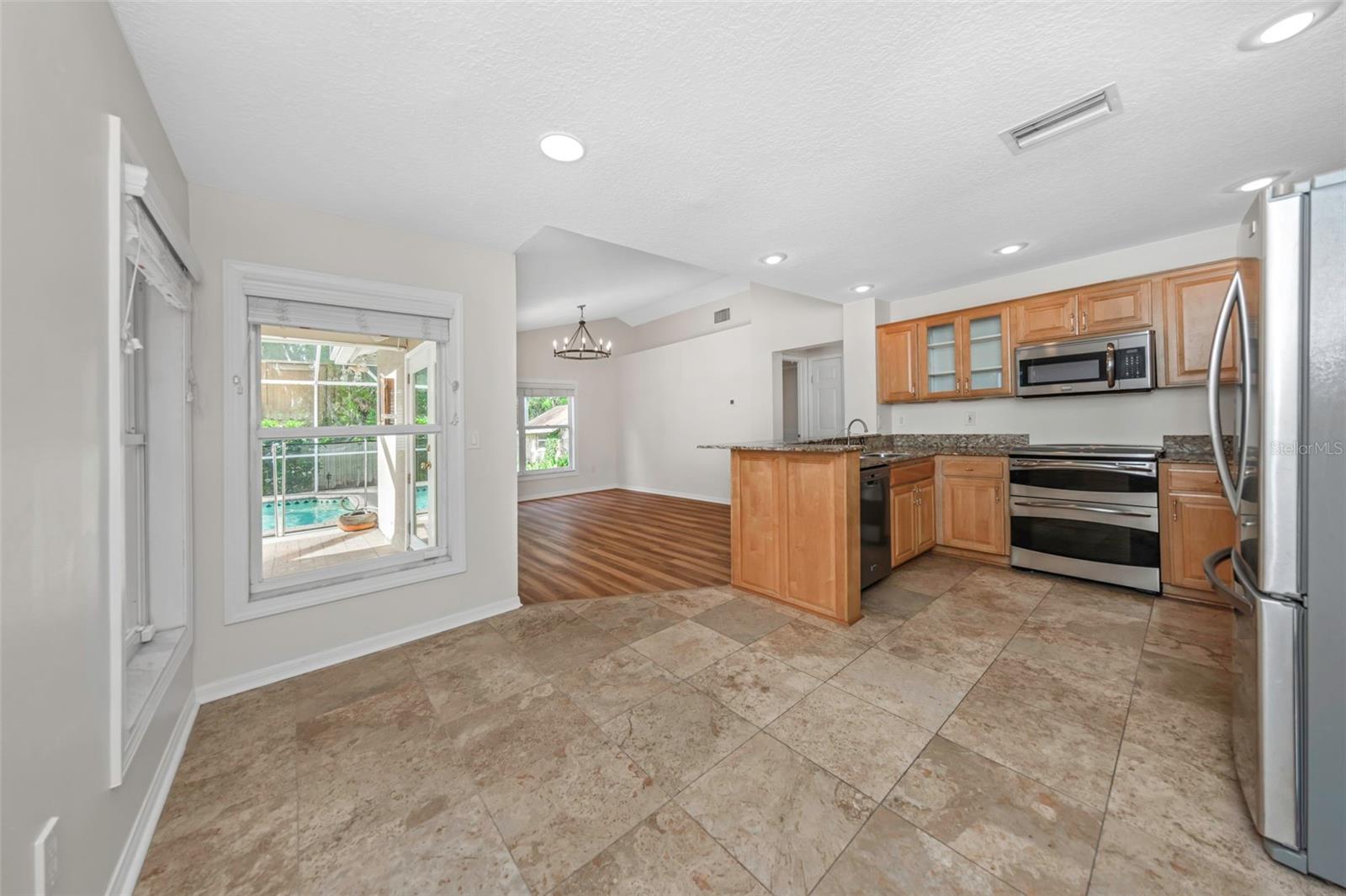 Image 24 of 32 For 15002 Rocky Ledge Drive