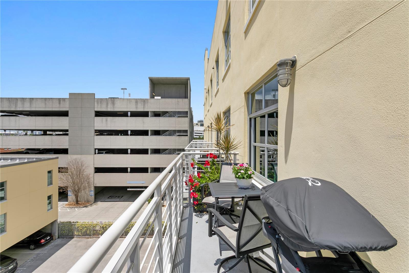 Image 15 of 34 For 1212 Whiting Street 404
