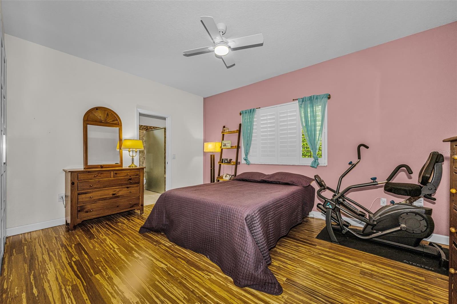 Image 43 of 69 For 2013 Water Wheel Court