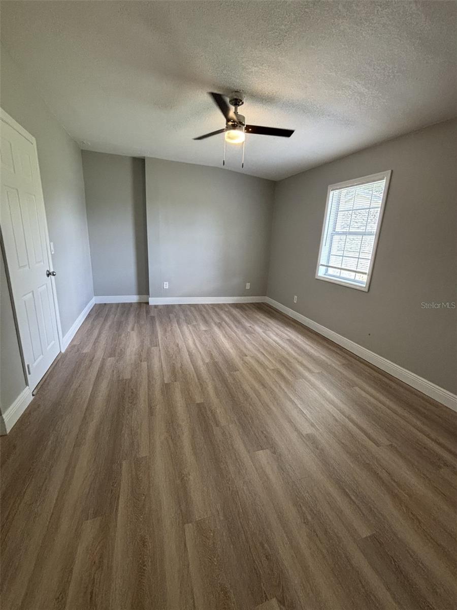 Image 11 of 23 For 10307 Parkcrest Drive