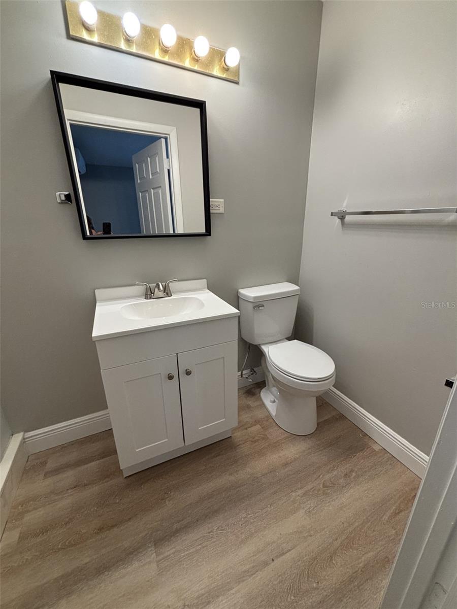 Image 12 of 23 For 10307 Parkcrest Drive