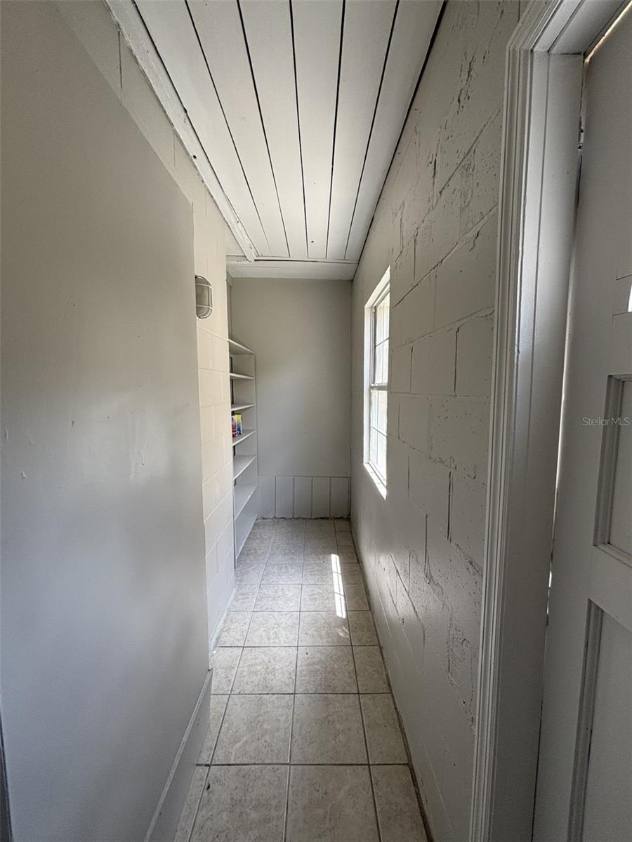 Image 20 of 23 For 10307 Parkcrest Drive