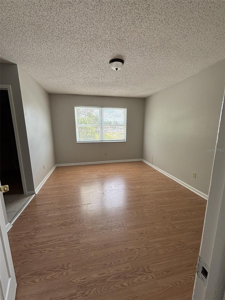 Image 21 of 23 For 10307 Parkcrest Drive