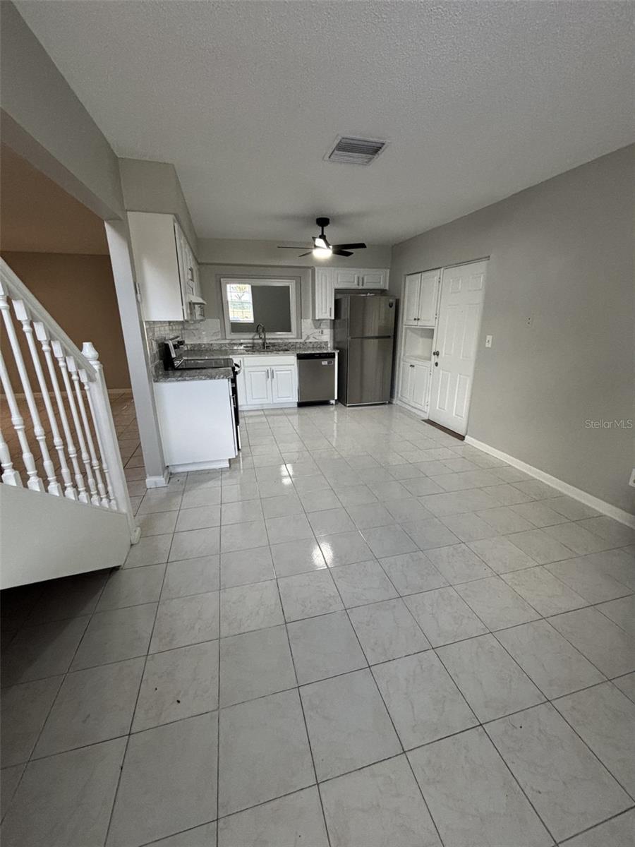 Image 5 of 23 For 10307 Parkcrest Drive
