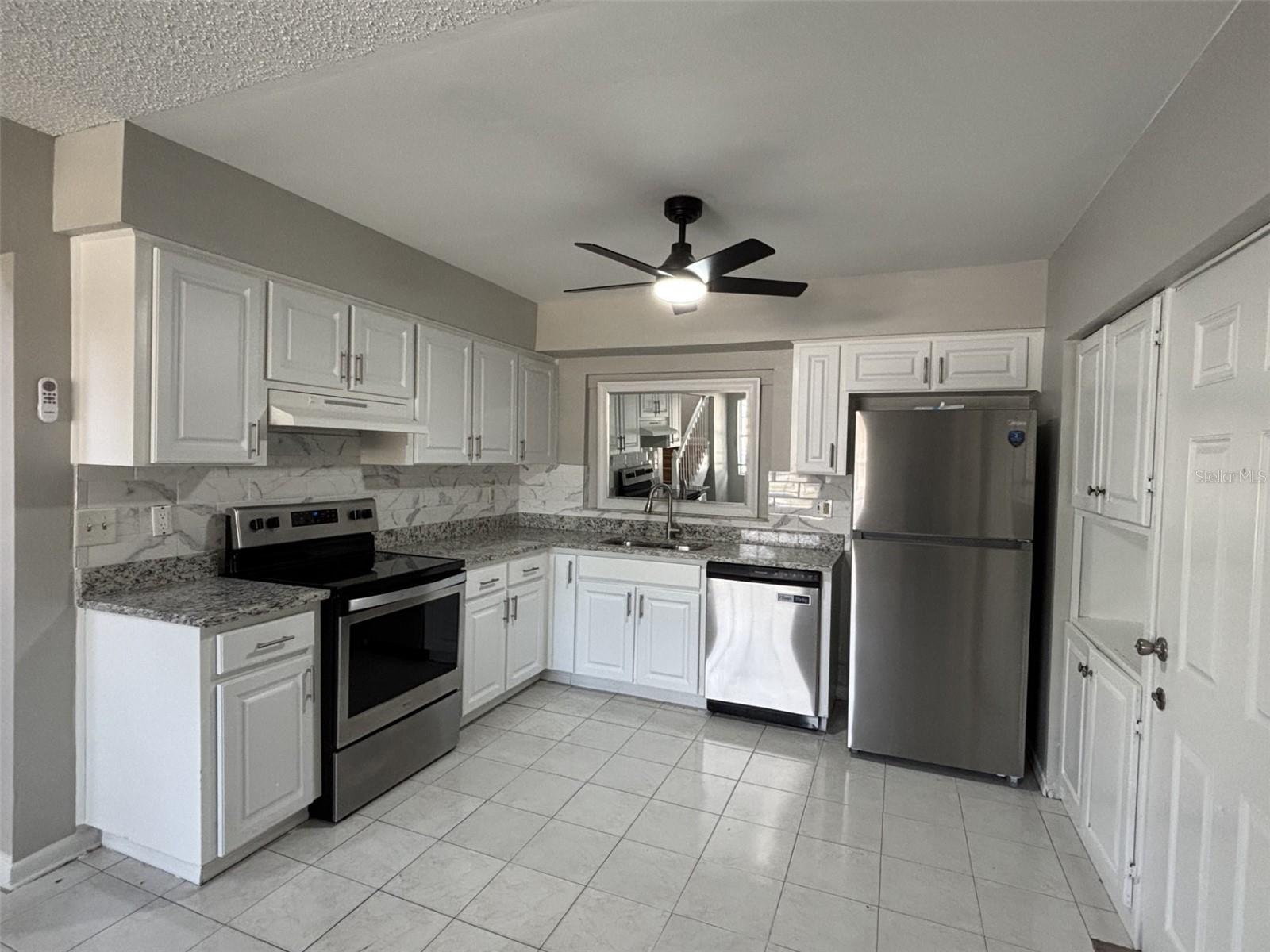 Image 7 of 23 For 10307 Parkcrest Drive