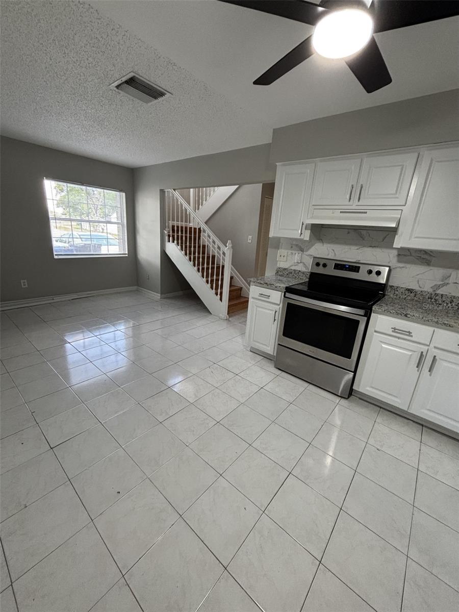 Image 8 of 23 For 10307 Parkcrest Drive