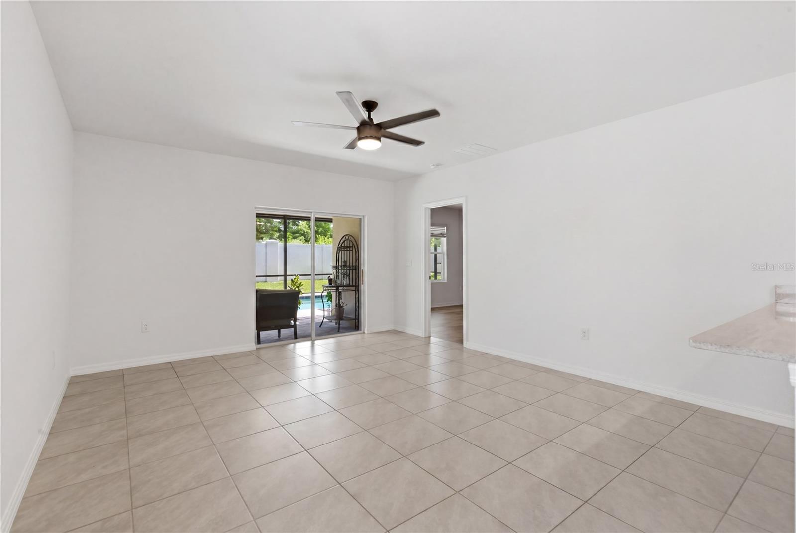 Image 15 of 45 For 3256 Suncoast Plains Drive