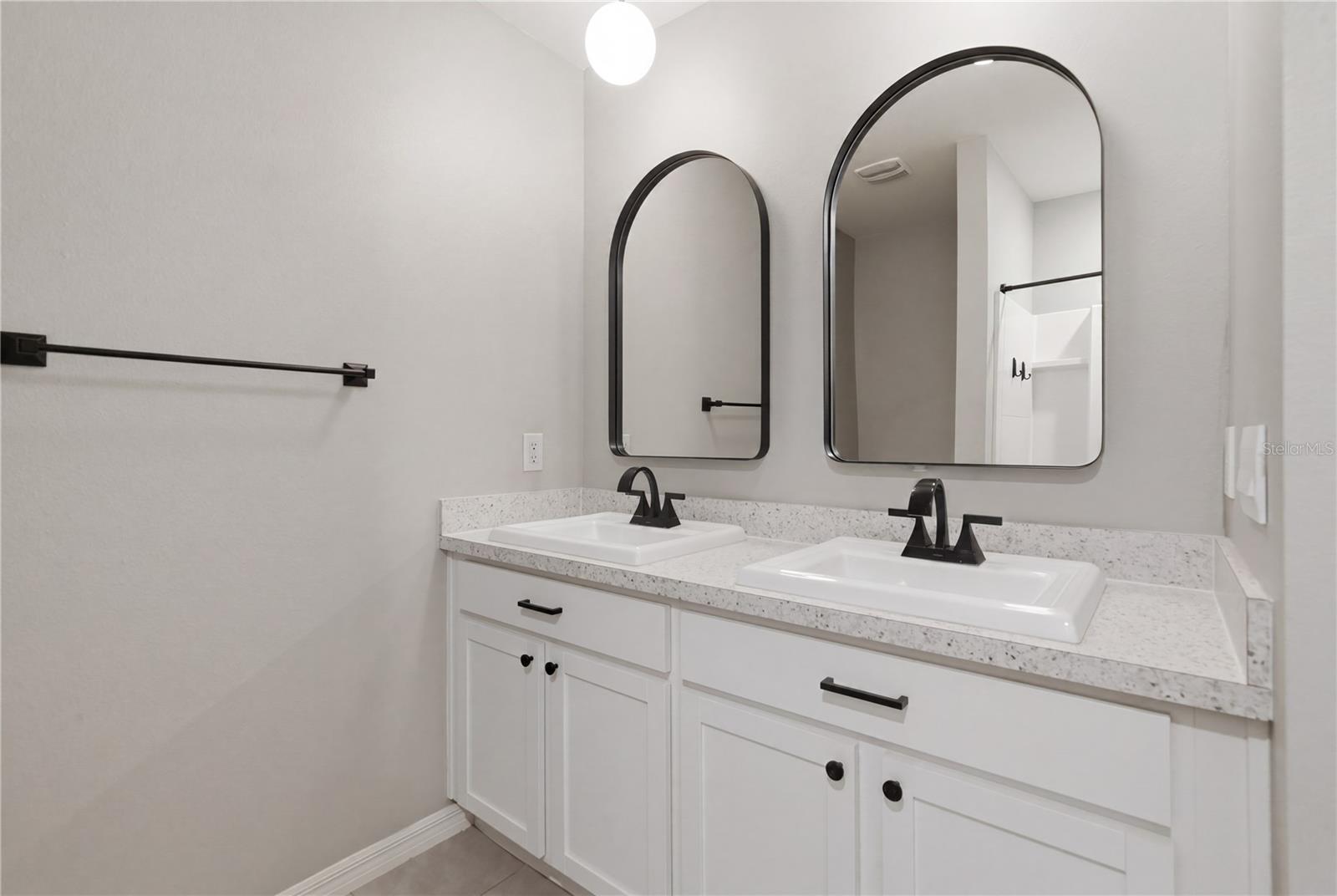 Image 21 of 45 For 3256 Suncoast Plains Drive