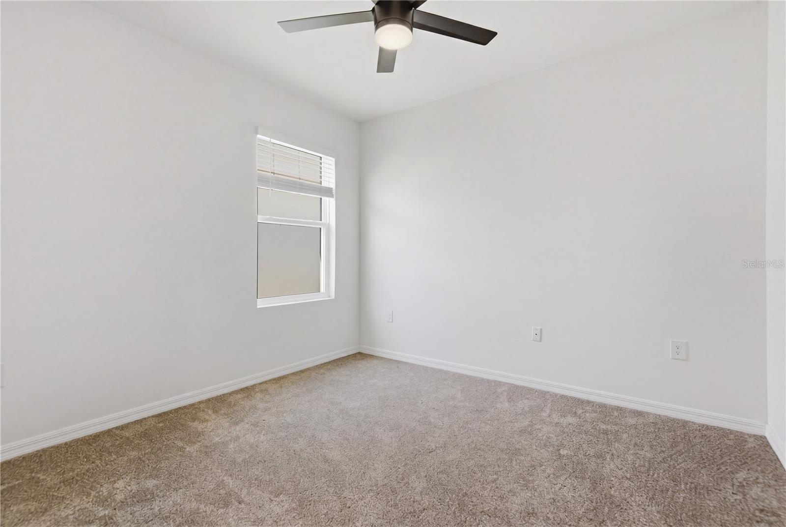 Image 26 of 45 For 3256 Suncoast Plains Drive