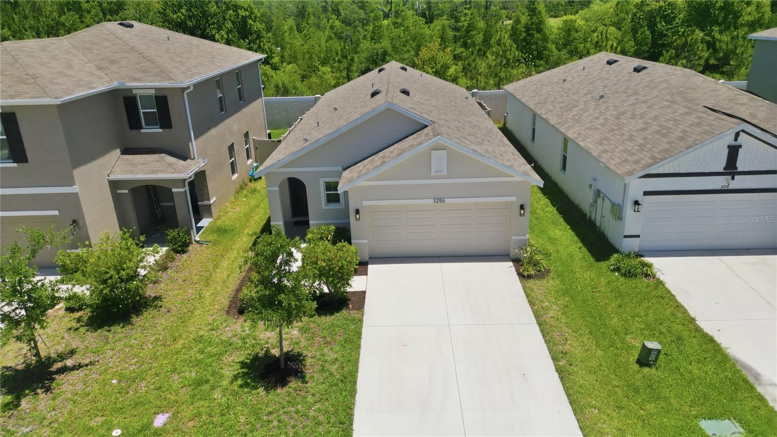 Image 5 of 45 For 3256 Suncoast Plains Drive