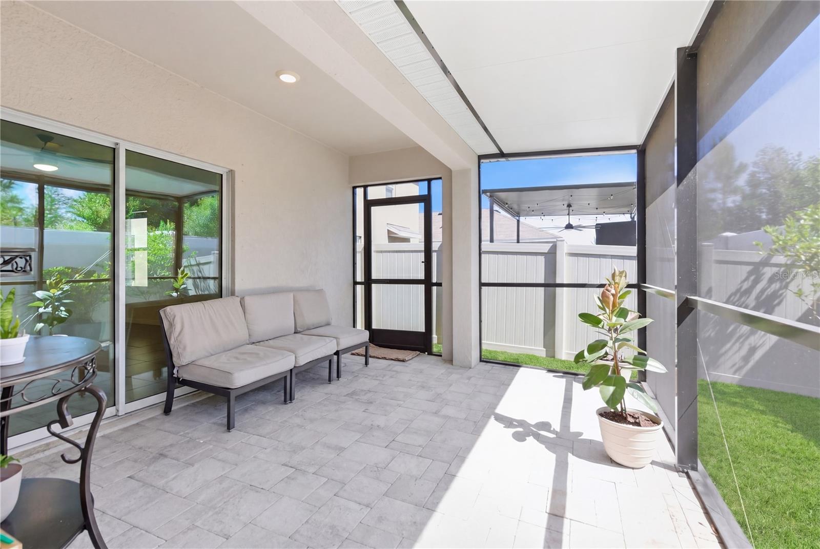 Image 7 of 45 For 3256 Suncoast Plains Drive
