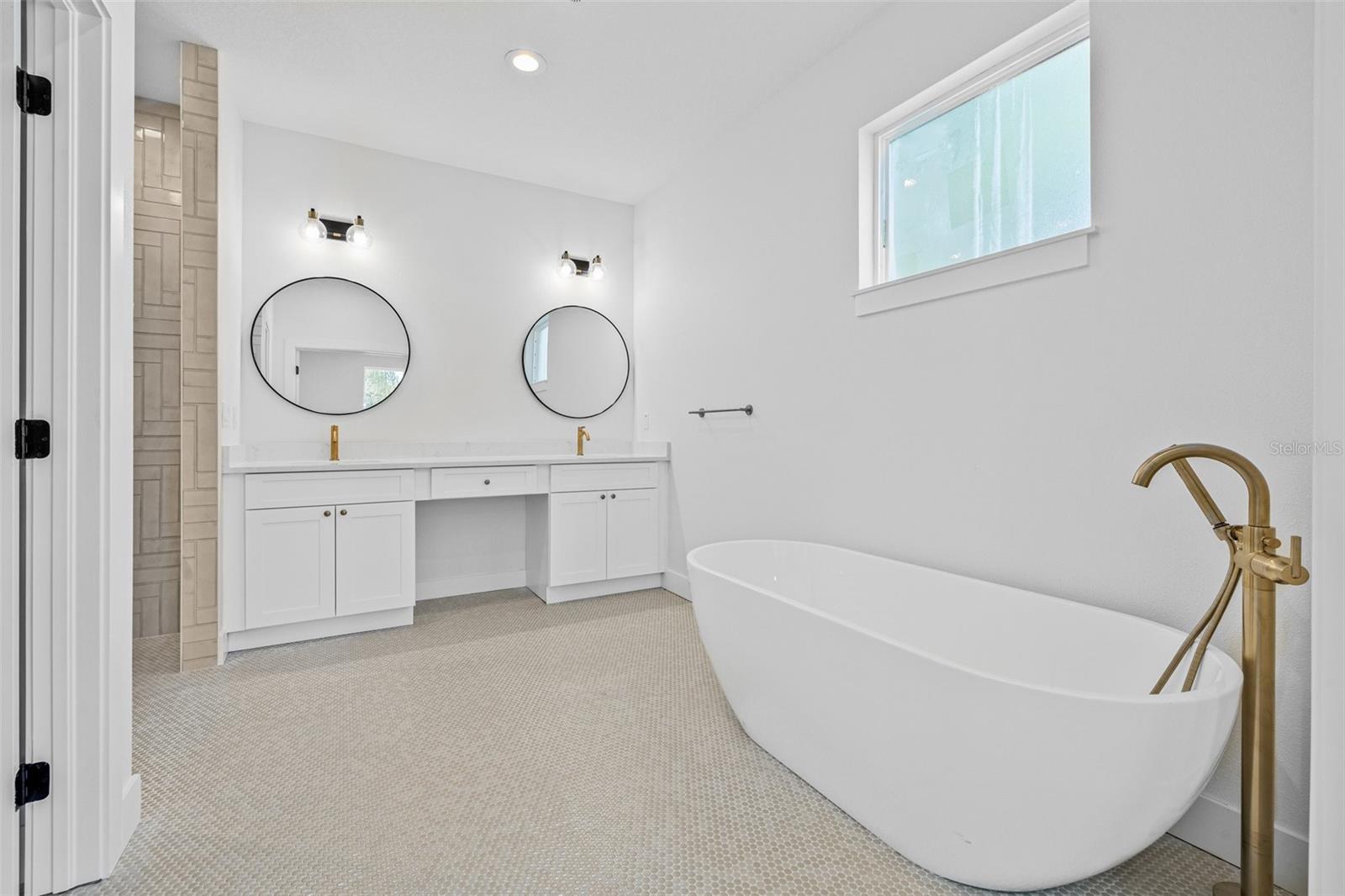 Image 24 of 39 For 7617 Alvina Street