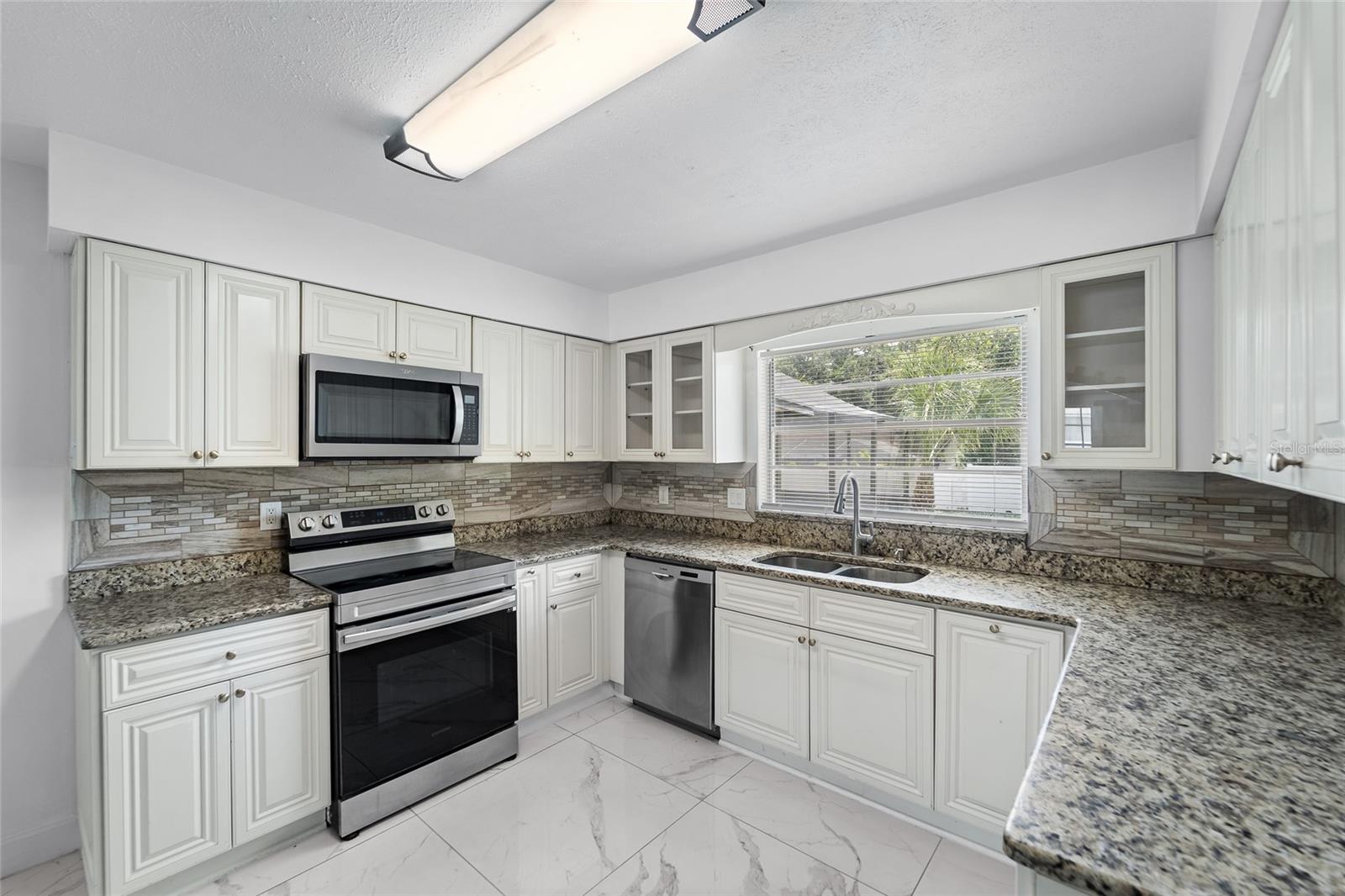 Image 13 of 30 For 11003 Kewanee Drive