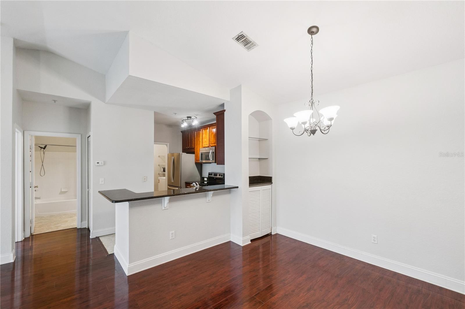Image 2 of 21 For 2729 Maitland Crossing 304