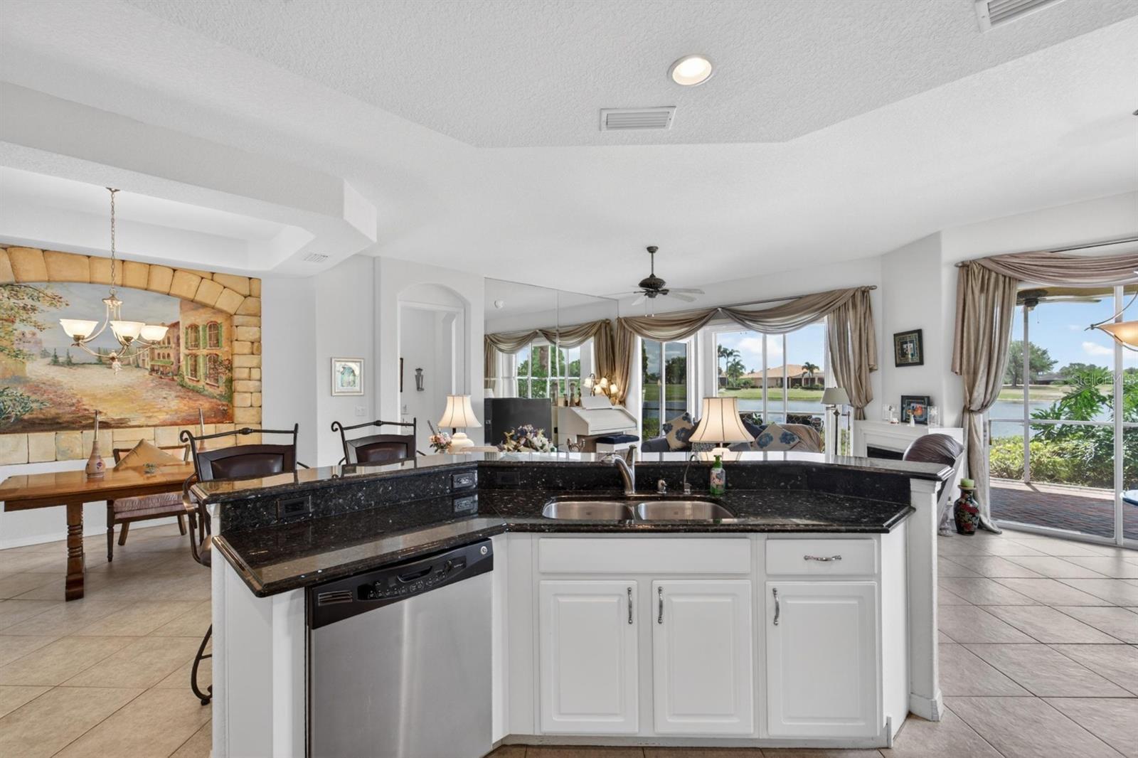 Image 11 of 68 For 1364 Emerald Dunes Drive