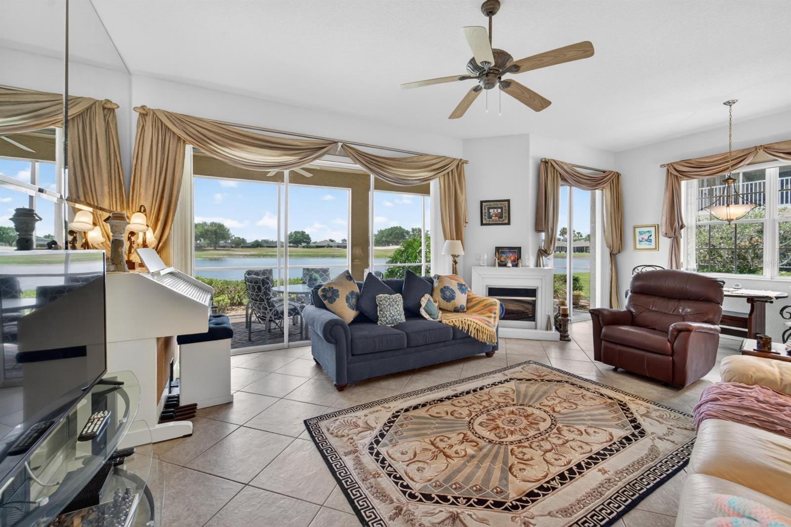 Image 2 of 68 For 1364 Emerald Dunes Drive