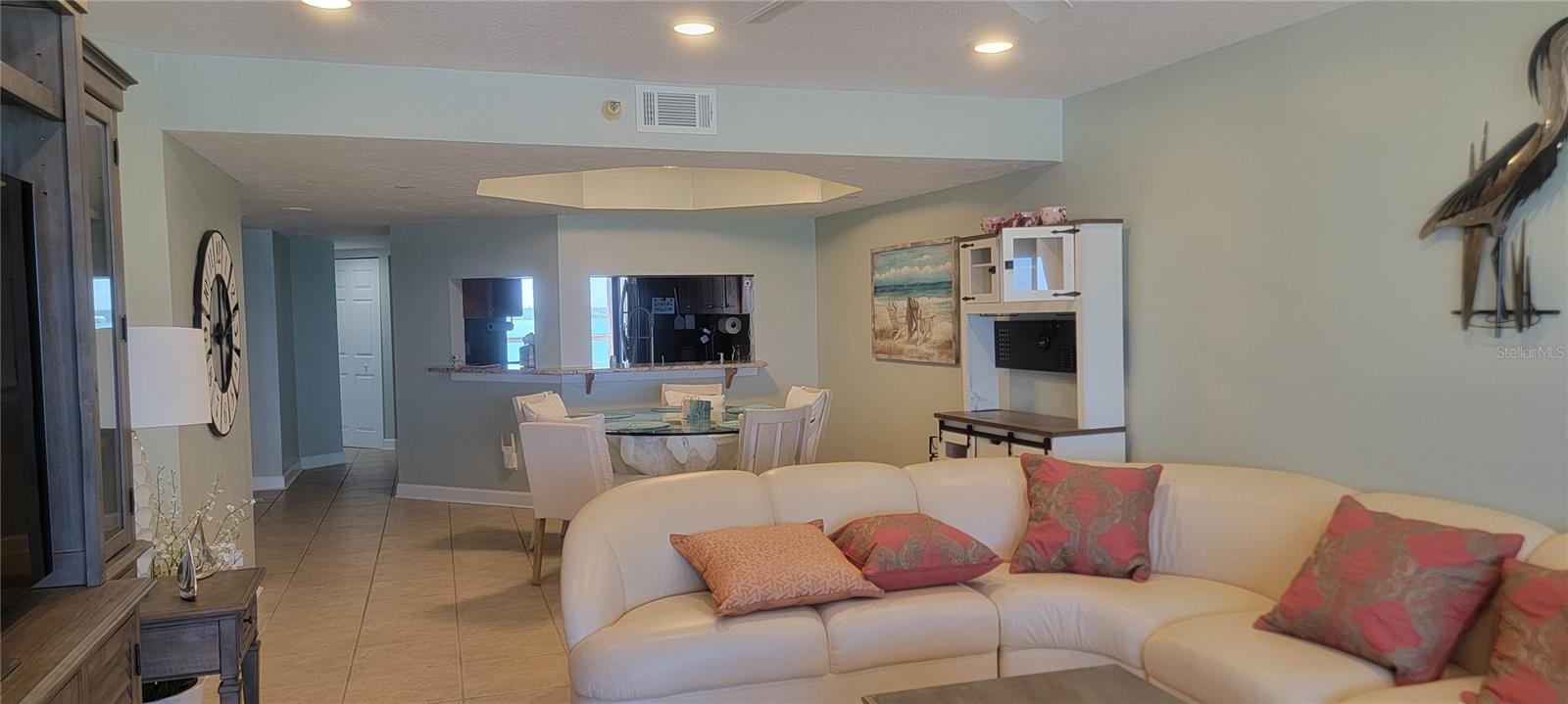 Image 21 of 32 For 1310 Gulf Boulevard 6d