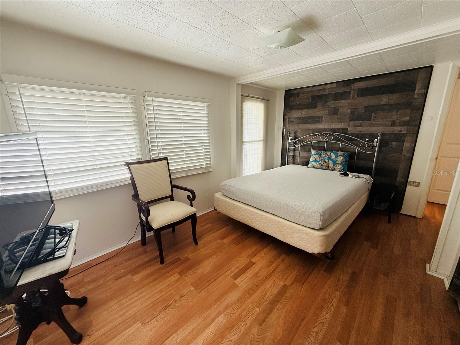 Image 16 of 34 For 4851 Gandy Boulevard B3l15