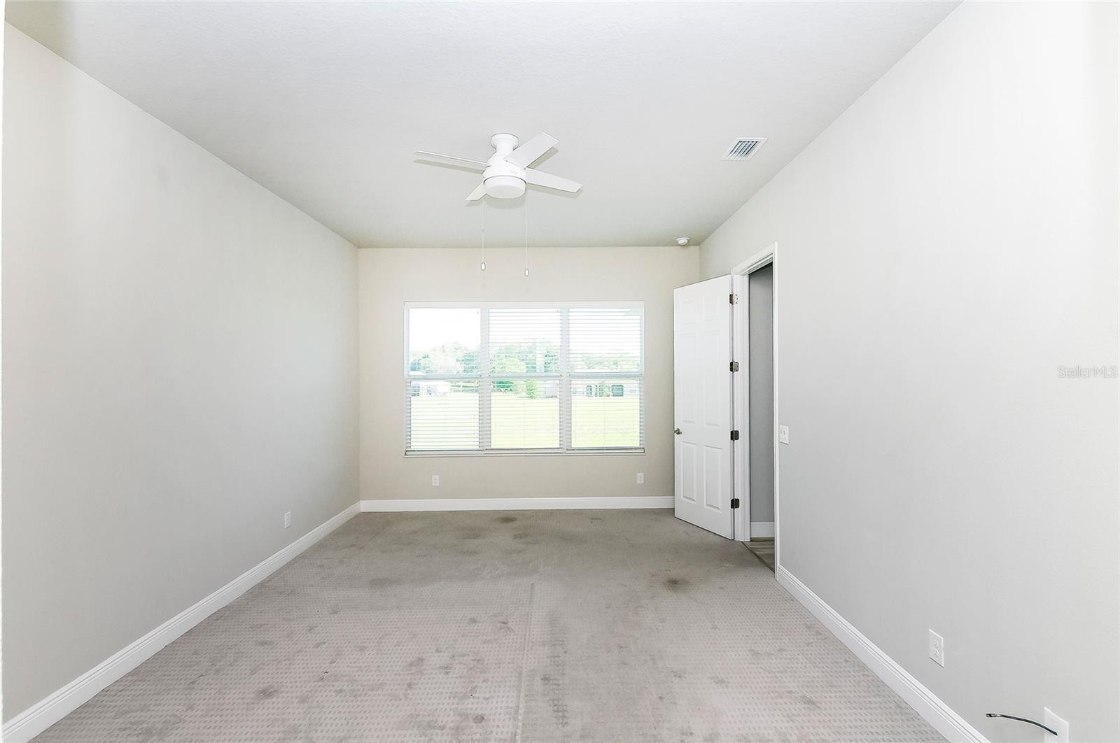 Image 13 of 20 For 725 Charleston Court