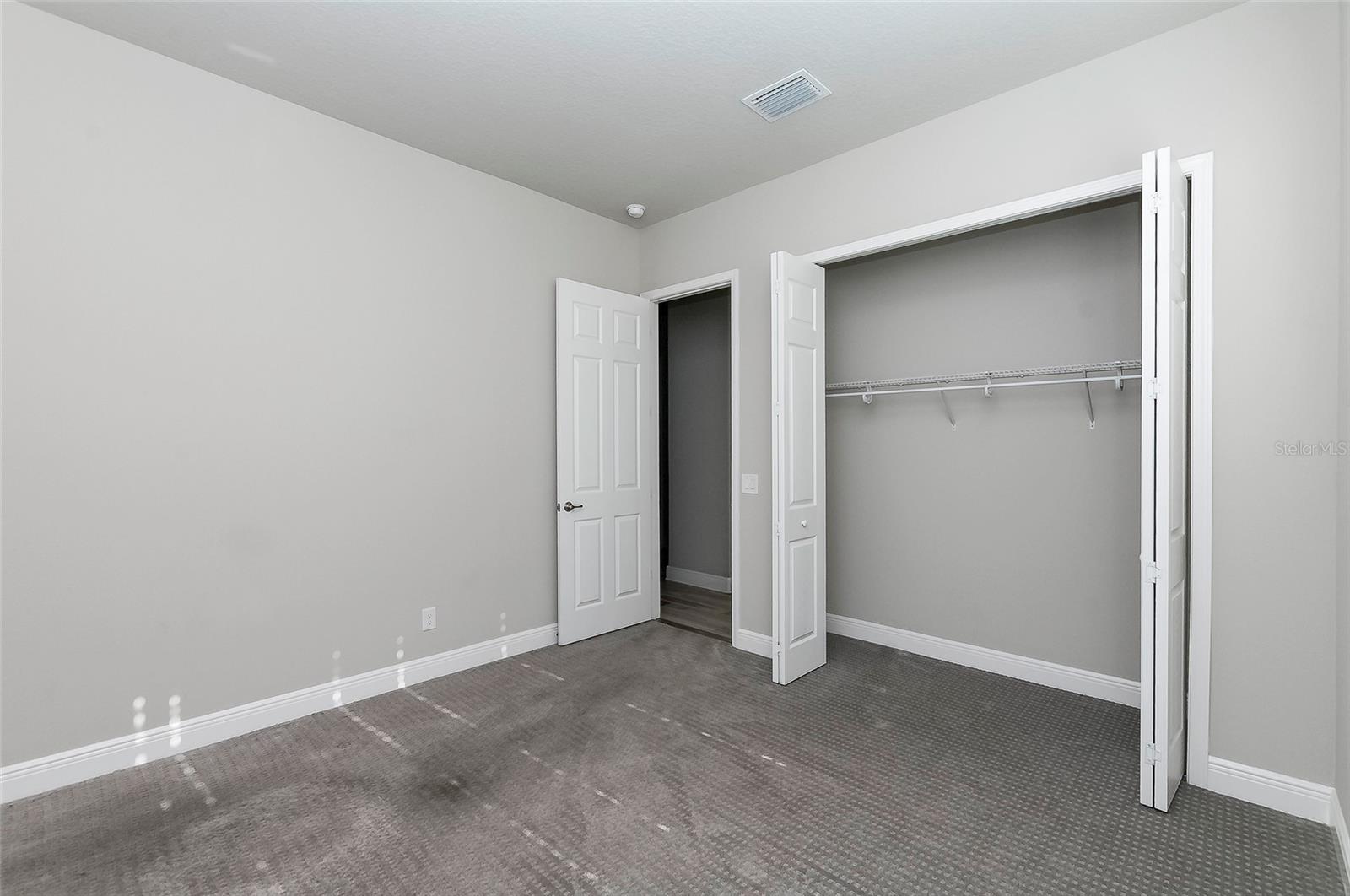Image 15 of 20 For 725 Charleston Court