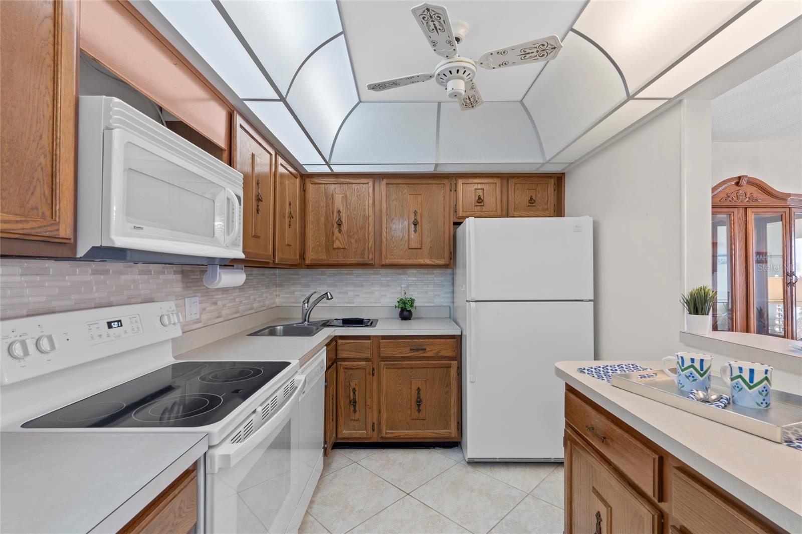 Image 5 of 23 For 4900 Brittany Drive S 808