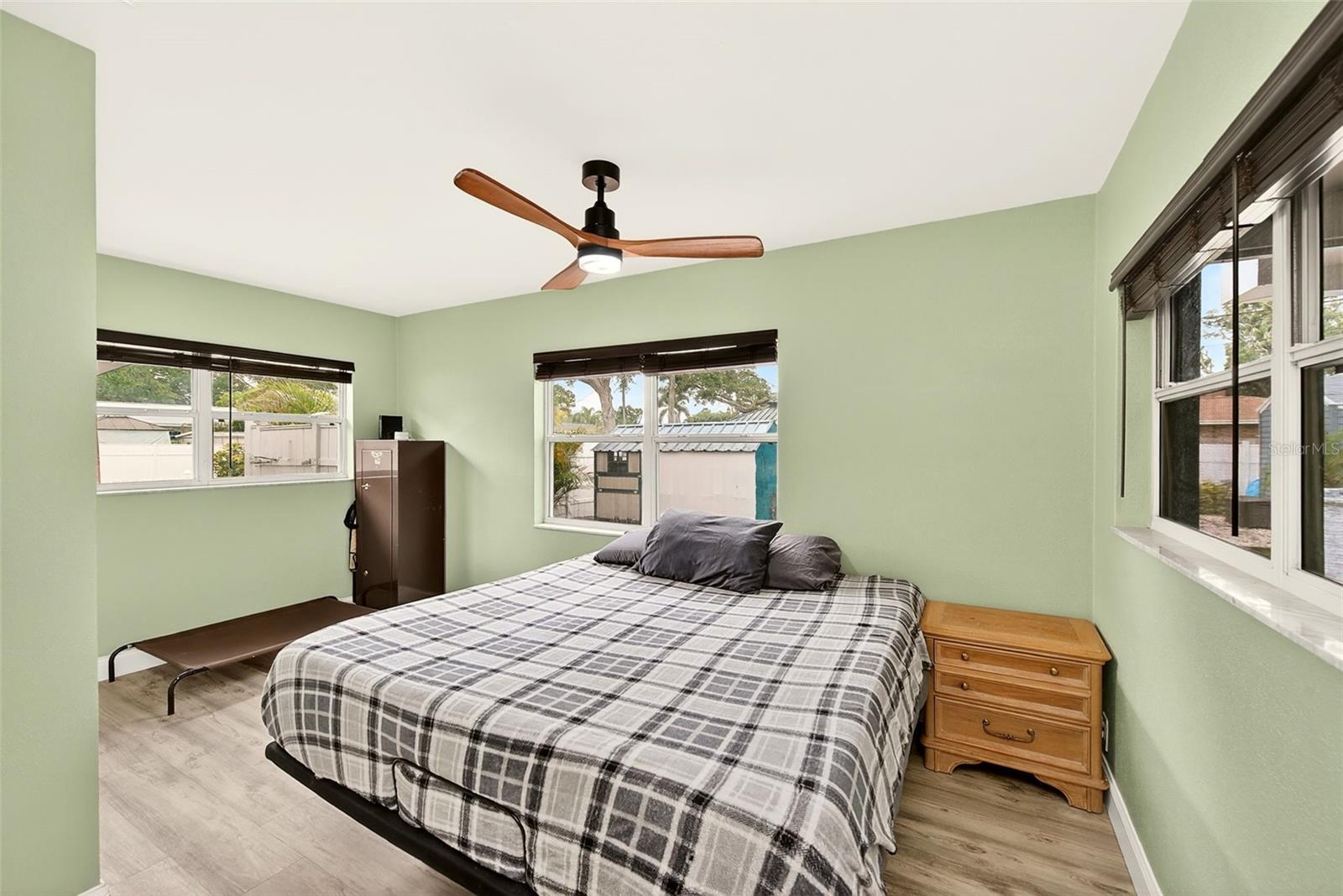 Image 14 of 43 For 4300 80th Avenue N