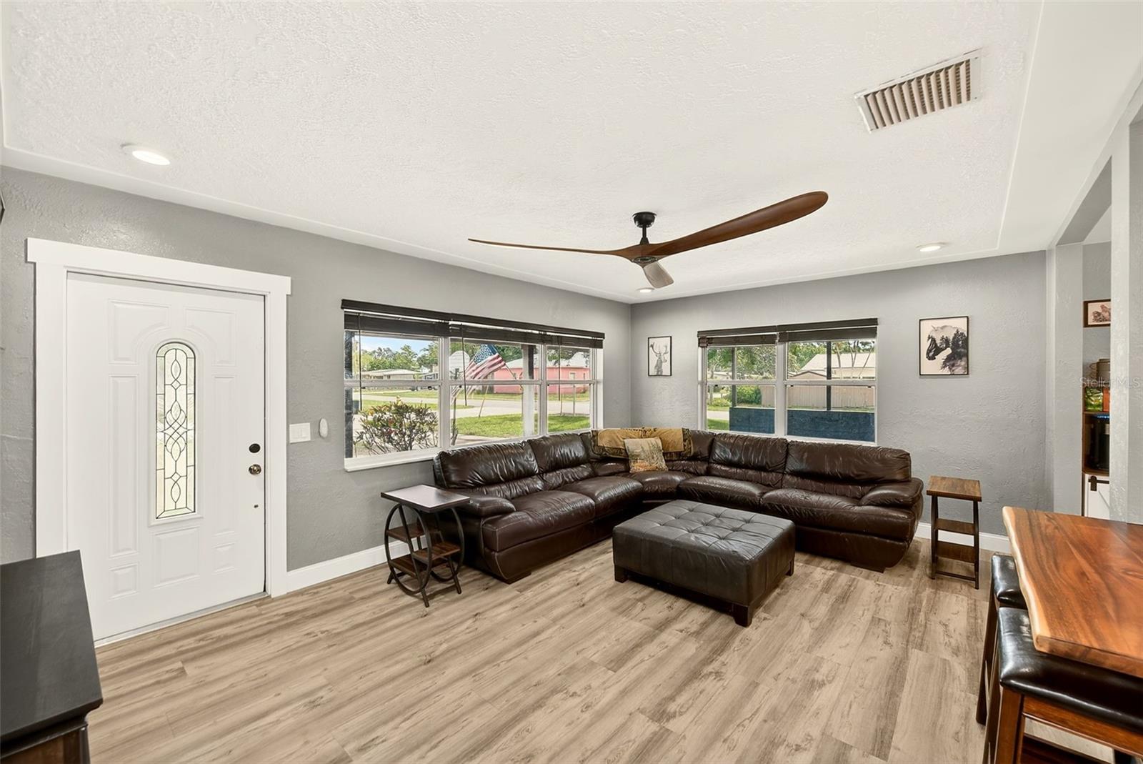 Image 5 of 43 For 4300 80th Avenue N
