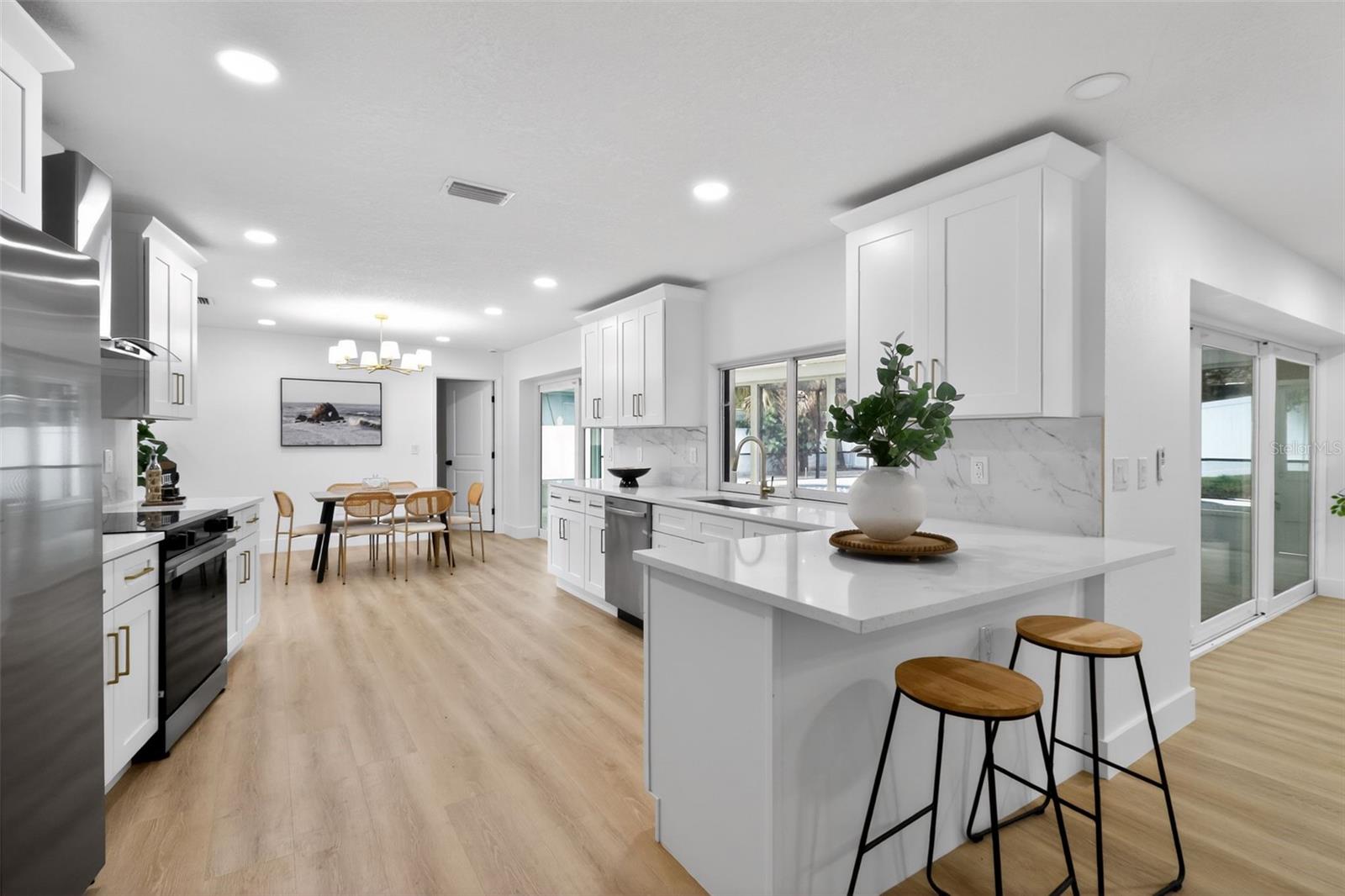 Image 12 of 50 For 7213 Jasmin Drive