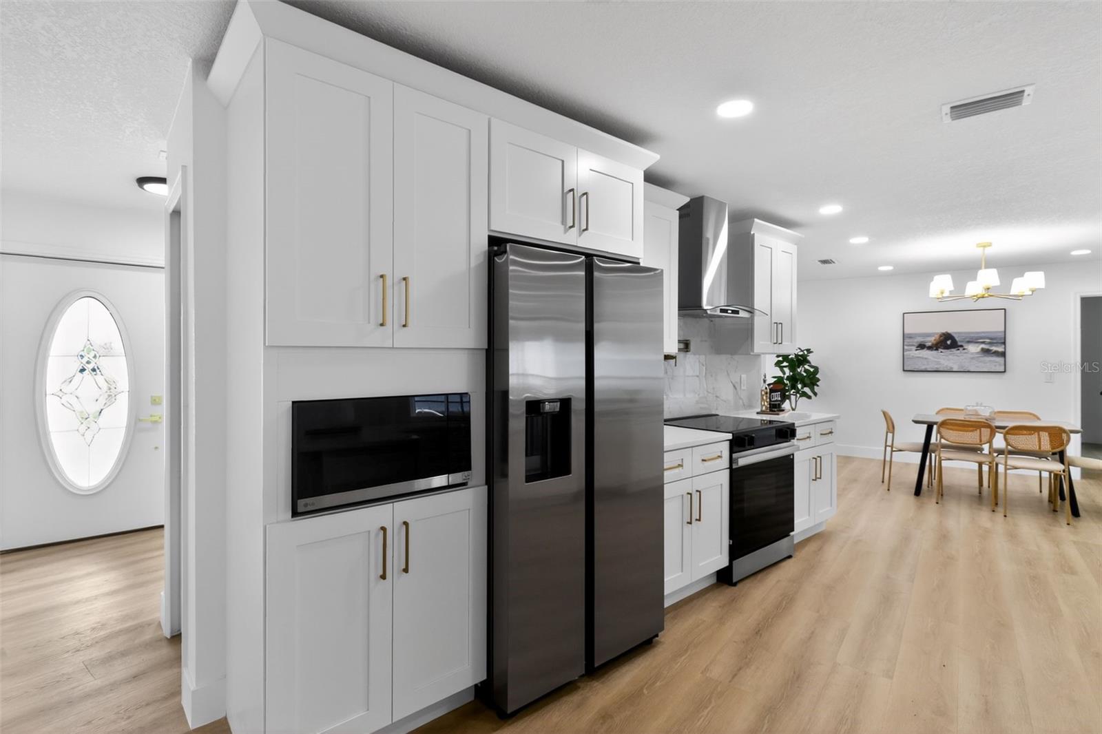 Image 16 of 50 For 7213 Jasmin Drive