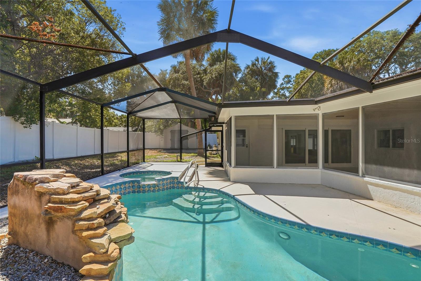 Image 2 of 50 For 7213 Jasmin Drive