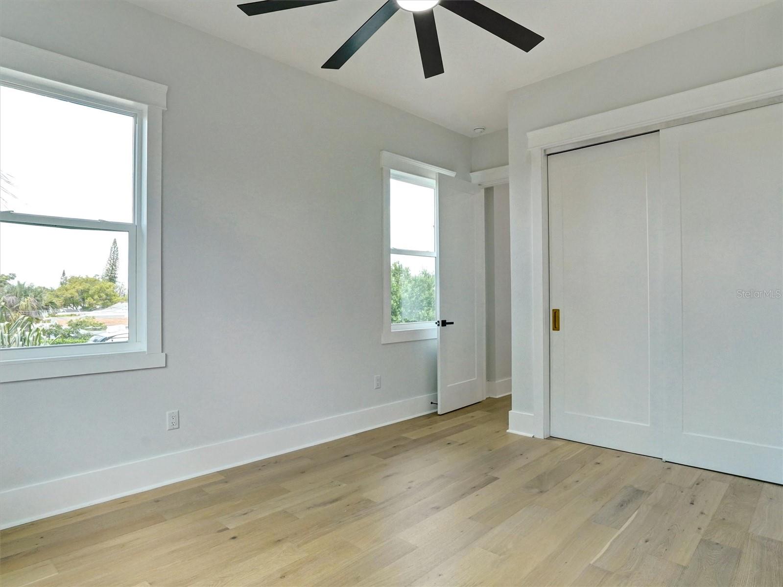 Image 39 of 48 For 1420 36th Avenue N