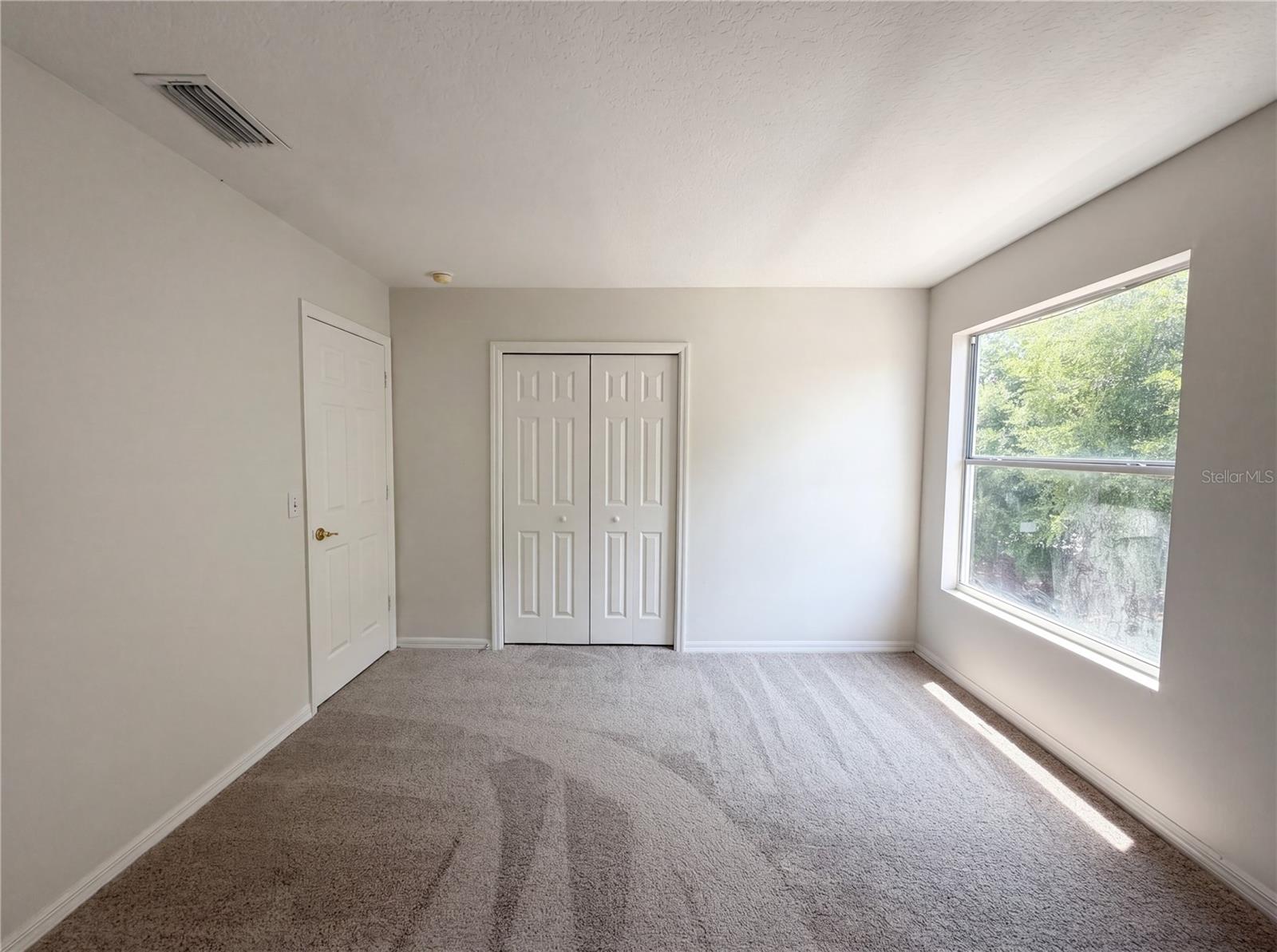 Listing photo id 16 for 8116 River Mont Way