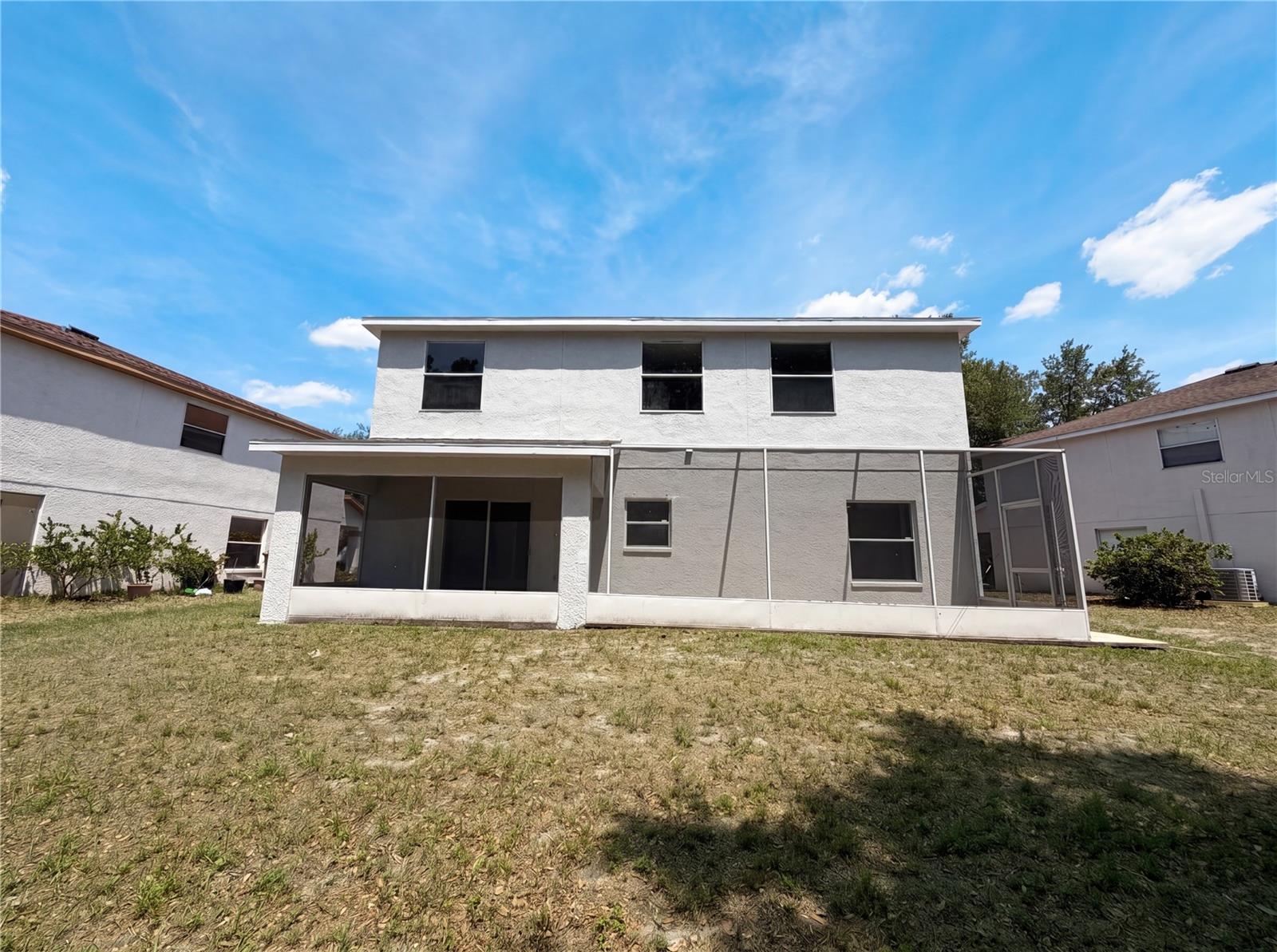 Listing photo id 3 for 8116 River Mont Way