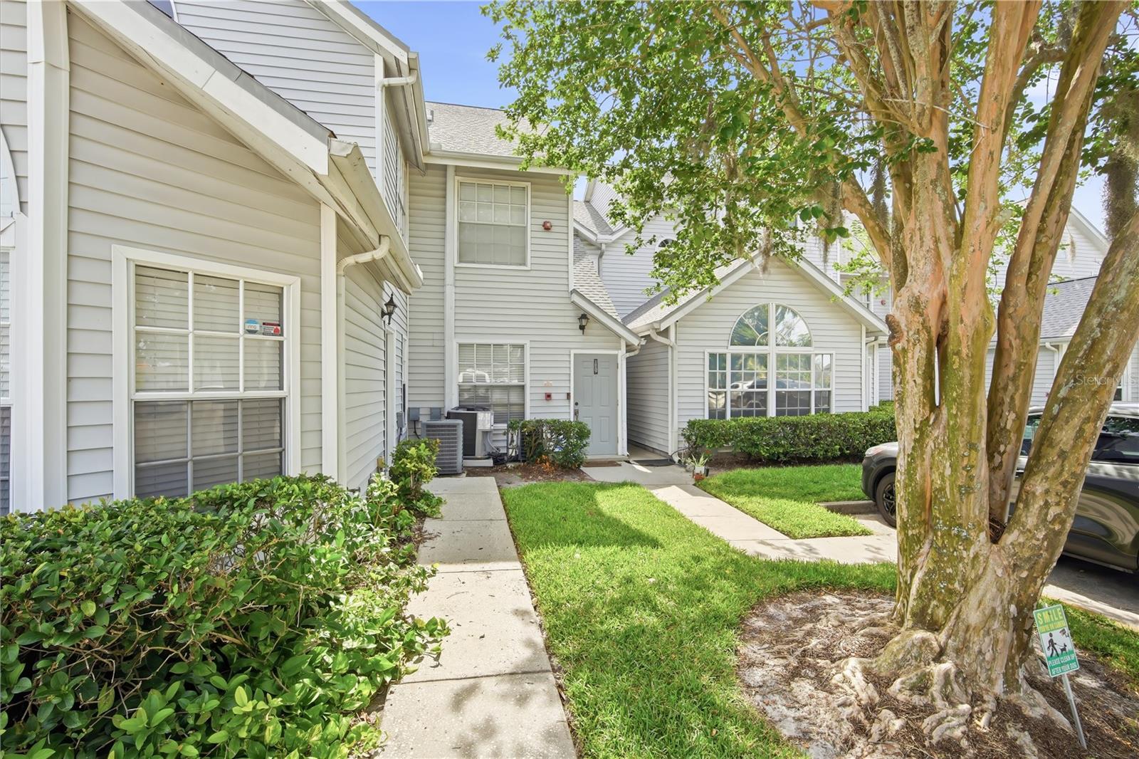 Details for 12287 Armenia Gables Circle, TAMPA, FL 33612