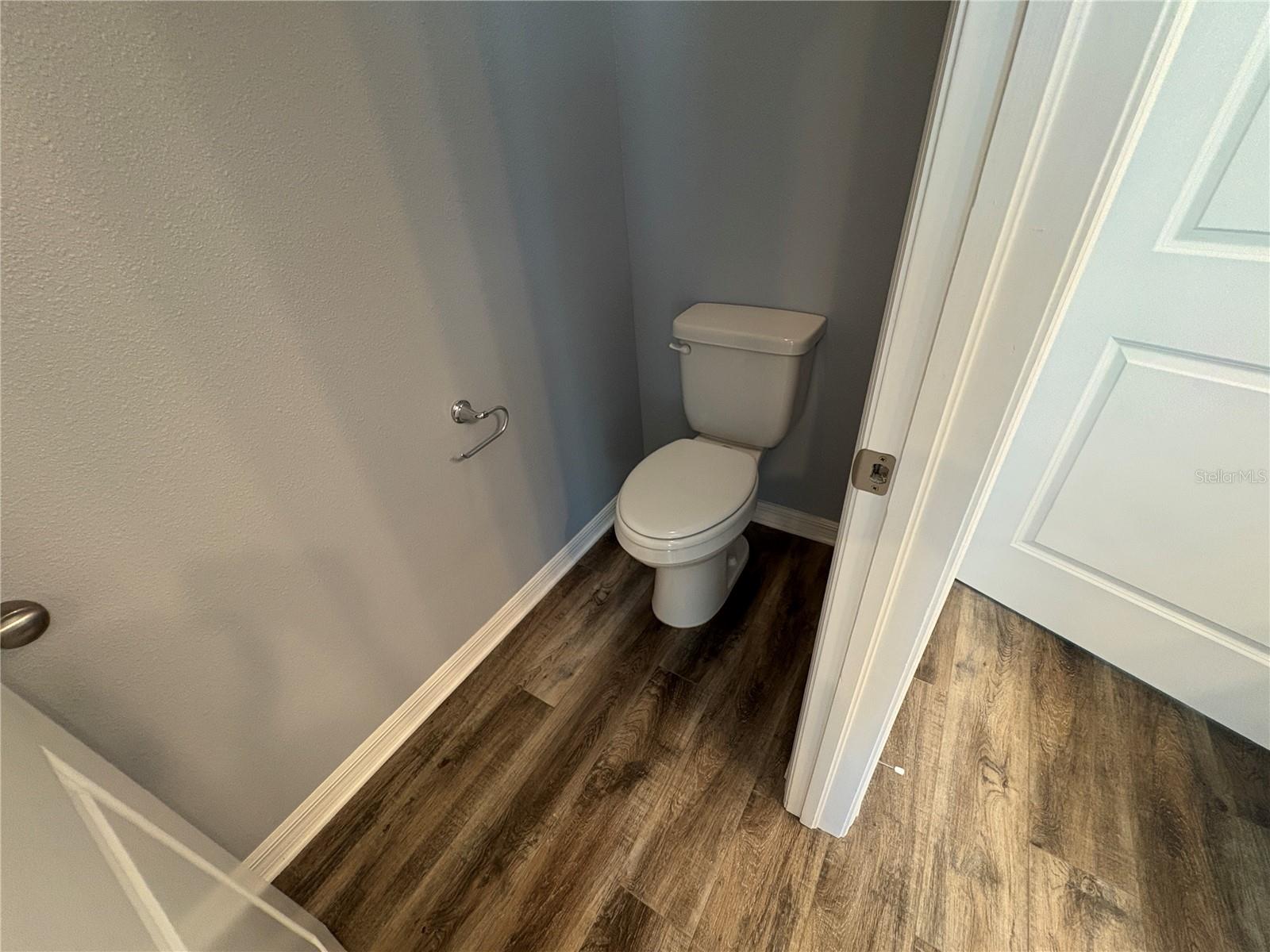 Image 12 of 25 For 5575 113th Street