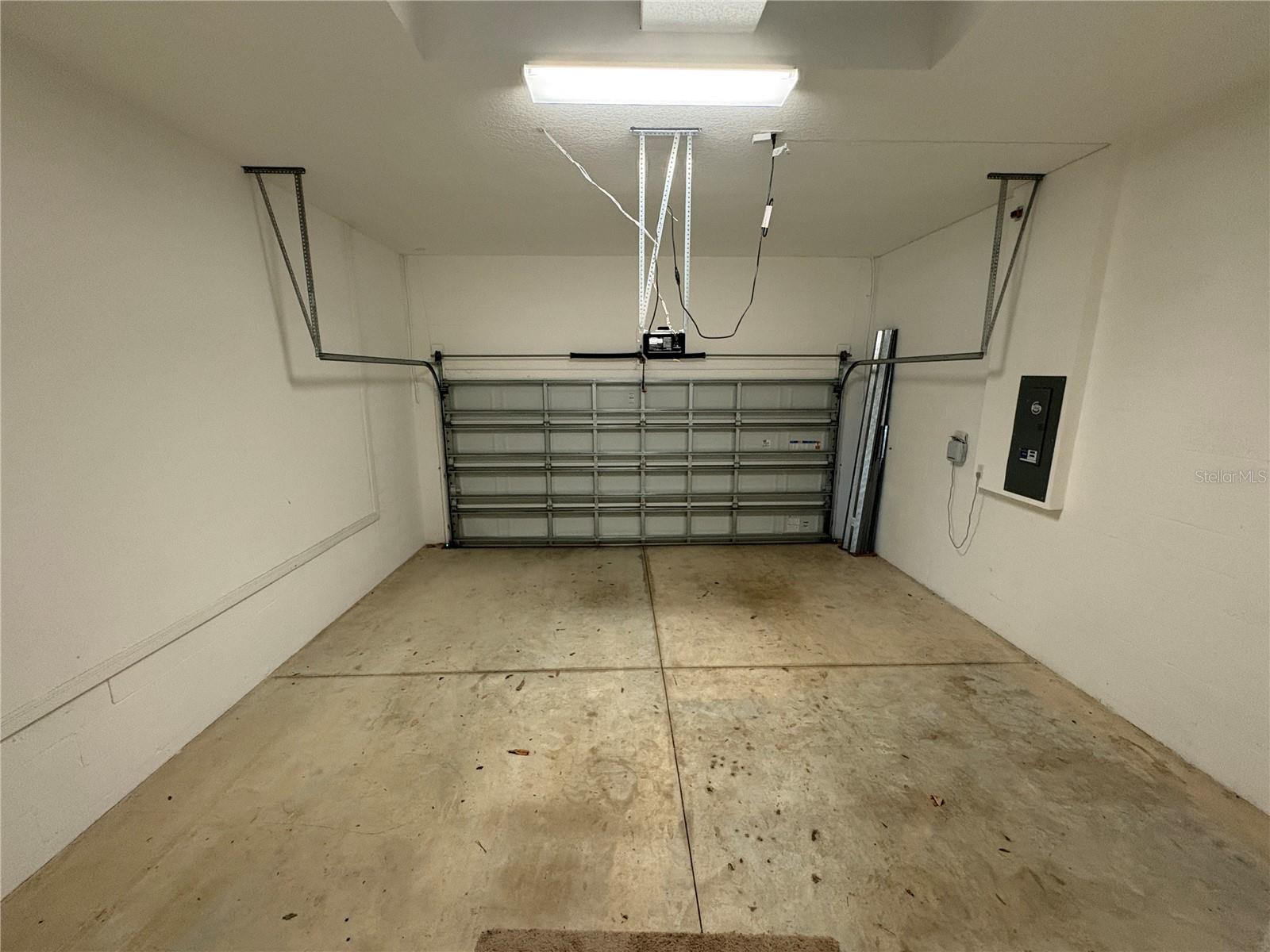 Image 22 of 25 For 5575 113th Street