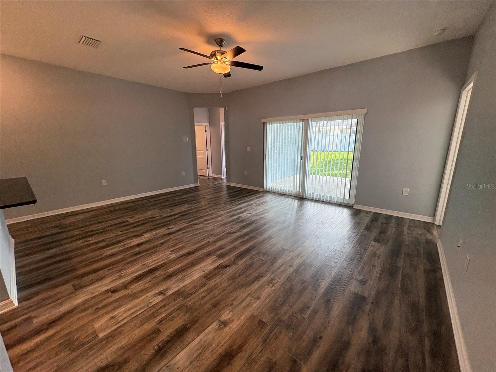 Image 7 of 25 For 5575 113th Street