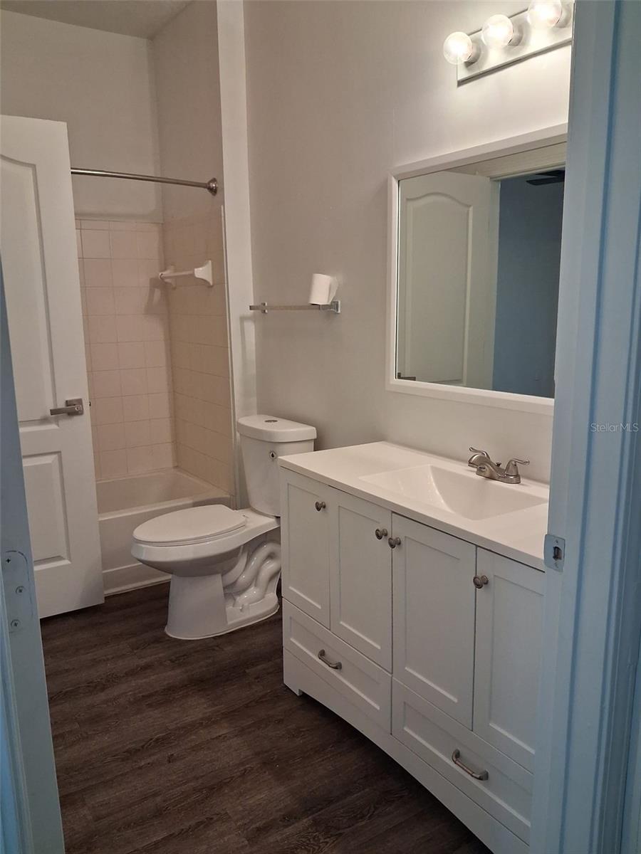 Image 11 of 19 For 10405 Villa View Circle 10405