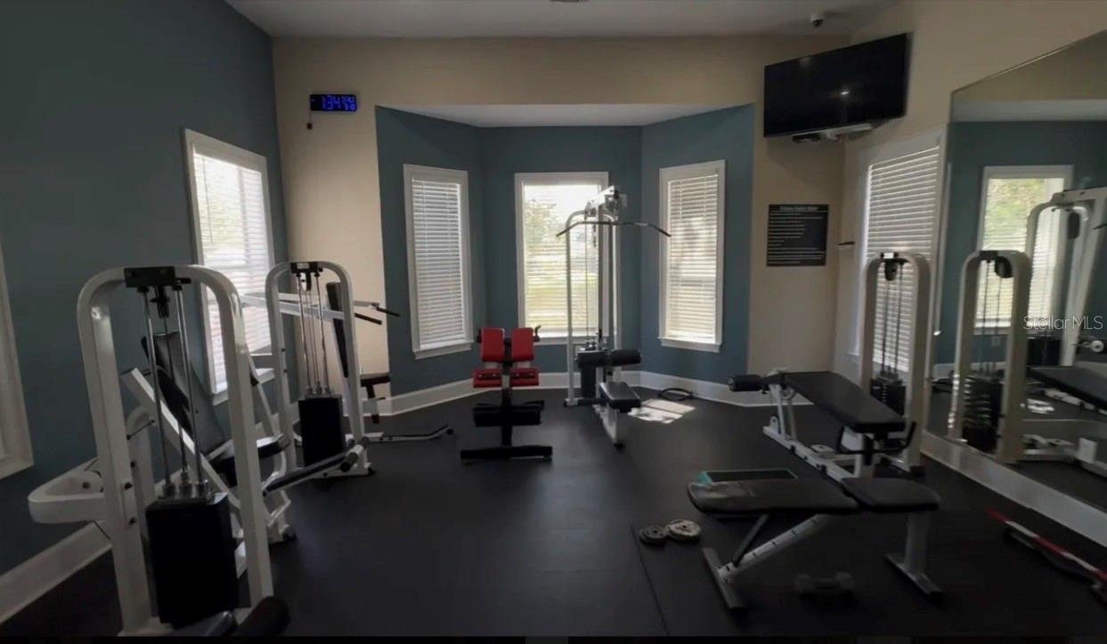 Image 4 of 19 For 10405 Villa View Circle 10405