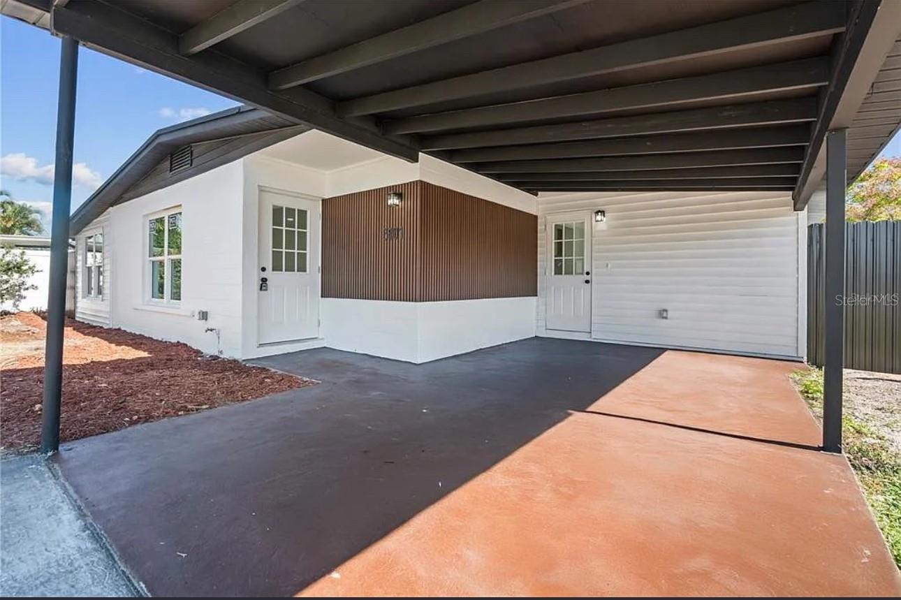 Image 3 of 21 For 5101 Town N Country Boulevard
