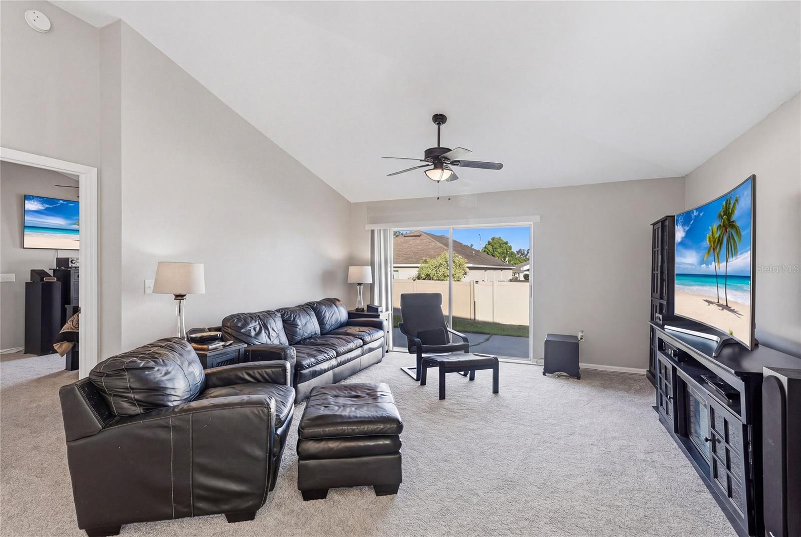 Image 15 of 31 For 630 Tuscanny Street