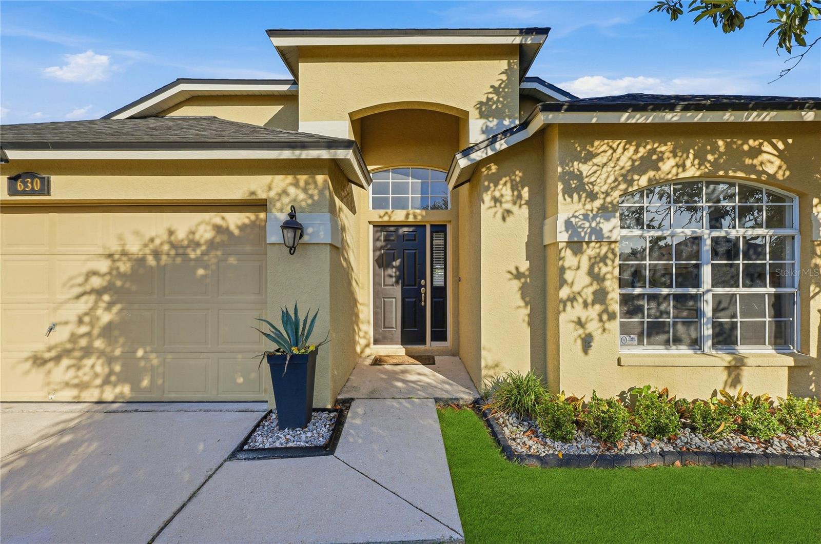 Image 4 of 31 For 630 Tuscanny Street