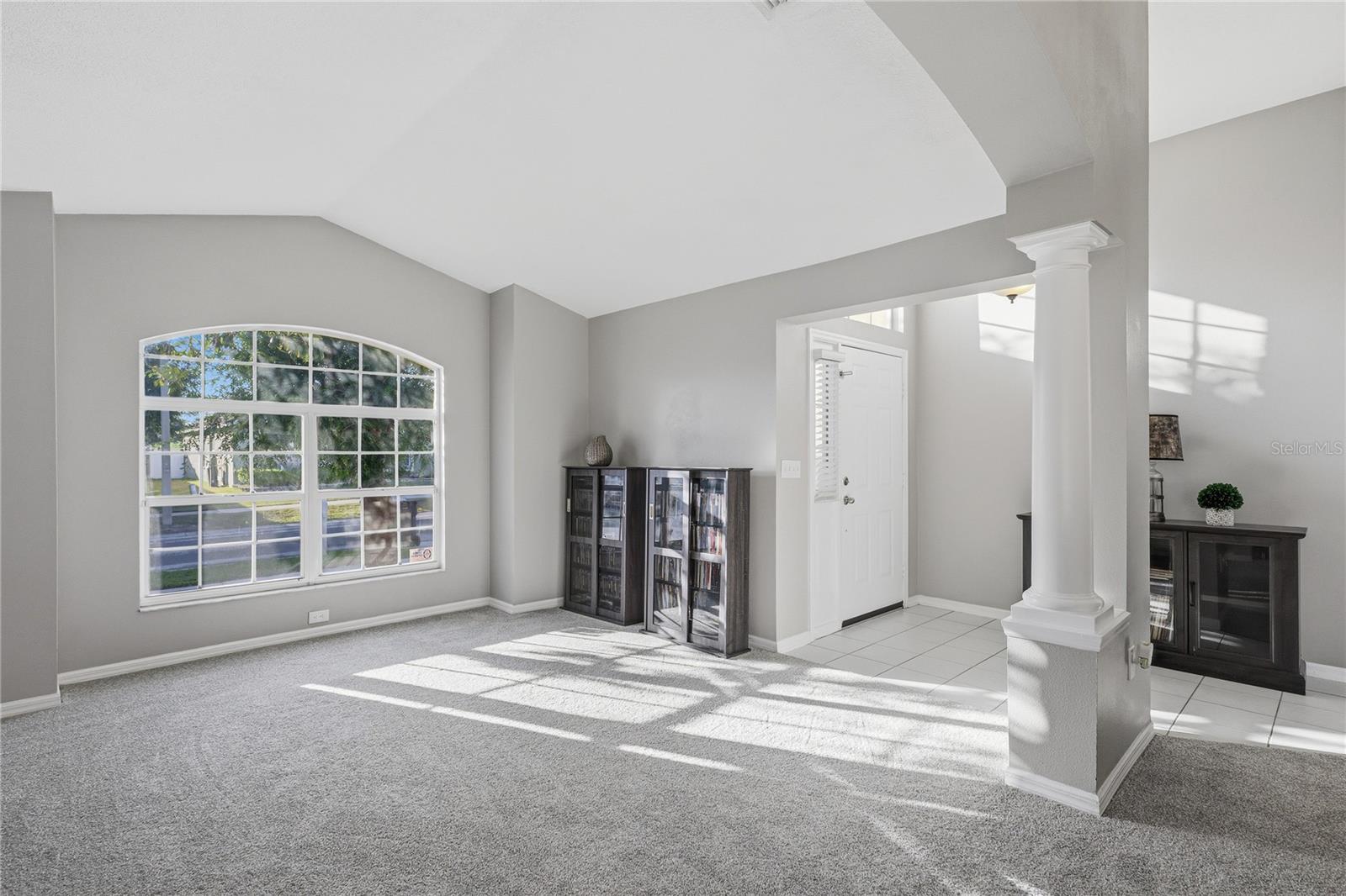 Image 8 of 31 For 630 Tuscanny Street