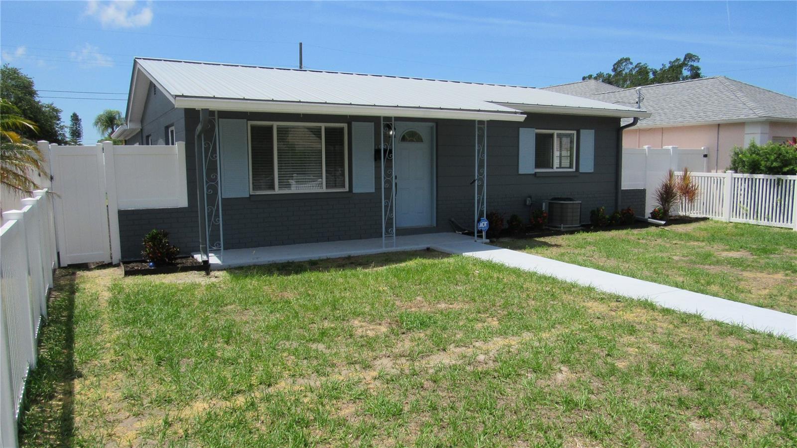 Image 21 of 25 For 4934 21st Avenue N